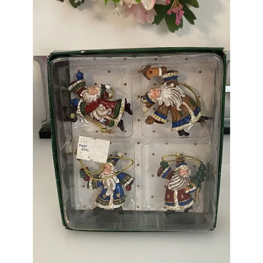 Boxed Set Of 4 Vintage 2